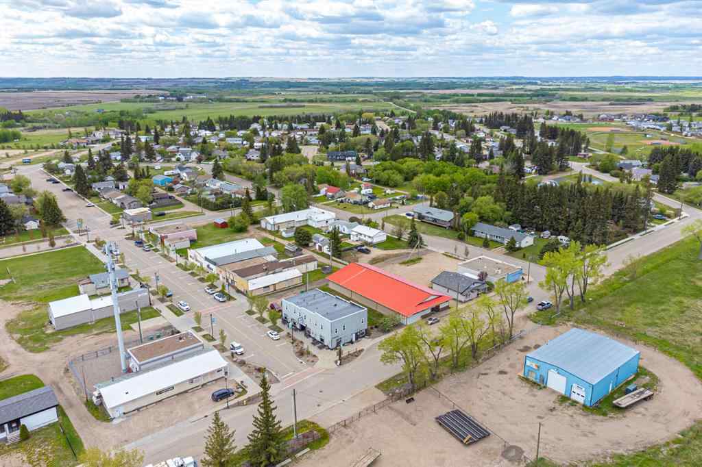 MLS® A2211615 - 23 Railway Avenue N in Marwayne Marwayne, Commercial