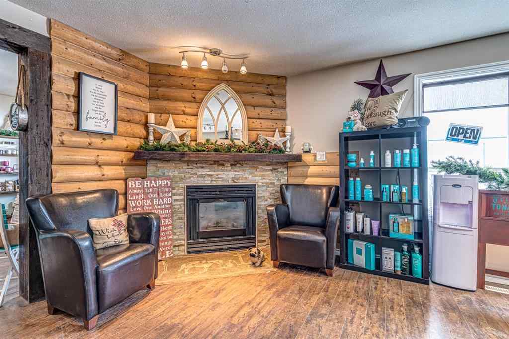 MLS® A2211615 - 23 Railway Avenue N in Marwayne Marwayne, Commercial