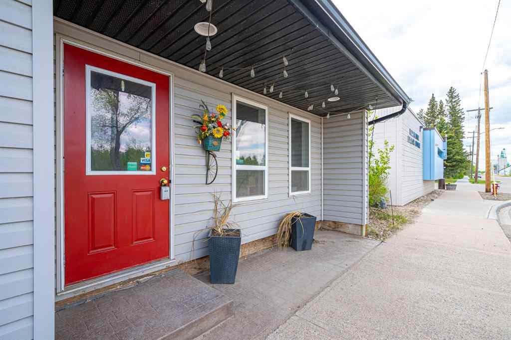 MLS® A2211615 - 23 Railway Avenue N in Marwayne Marwayne, Commercial