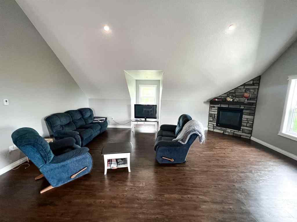 MLS® A2211674 - 9110 100 Ave   in NONE La Crete, Residential