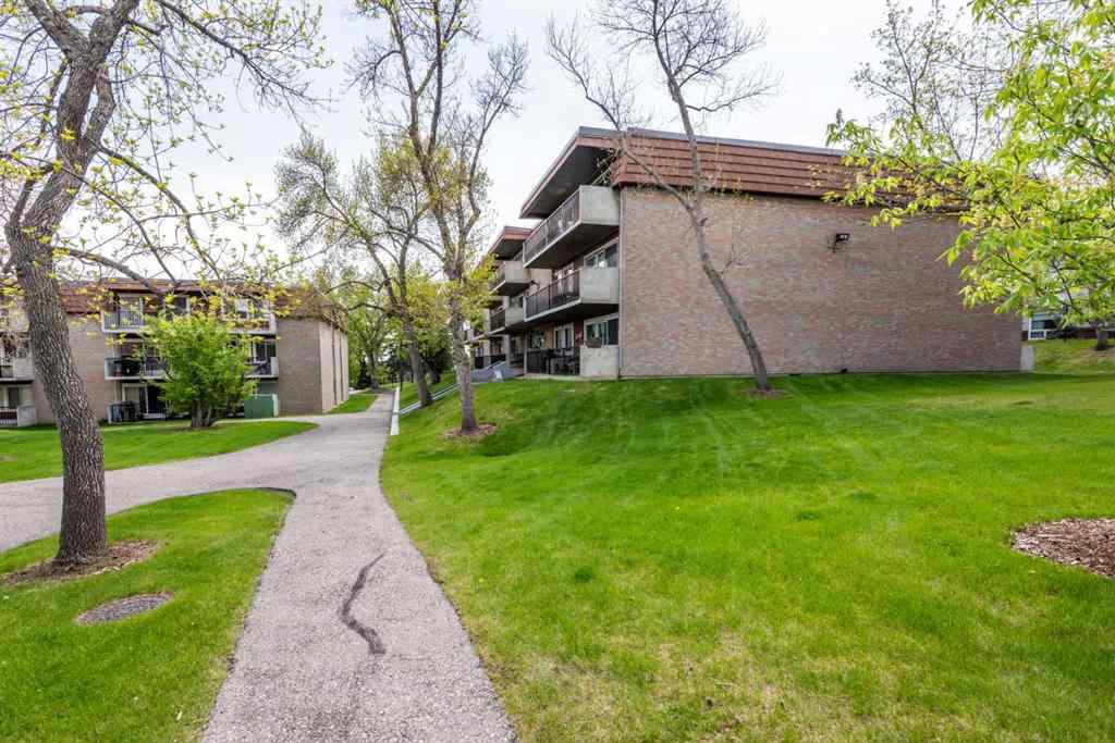 MLS® A2211694 - Unit #47C 231 Heritage Drive SE in Acadia Calgary, Residential