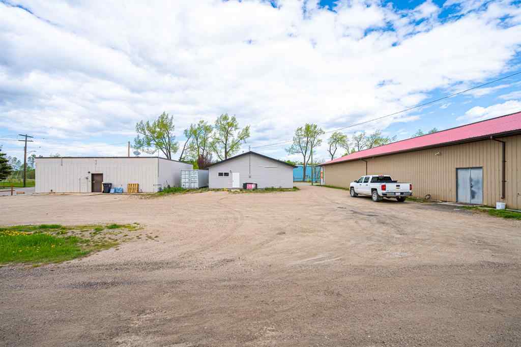 MLS® A2211715 - 23 Railway Avenue N in Marwayne Marwayne, Commercial