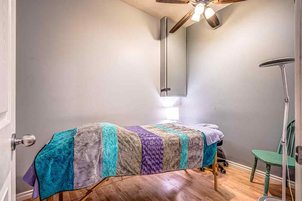 MLS® A2211715 - 23 Railway Avenue N in Marwayne Marwayne, Commercial