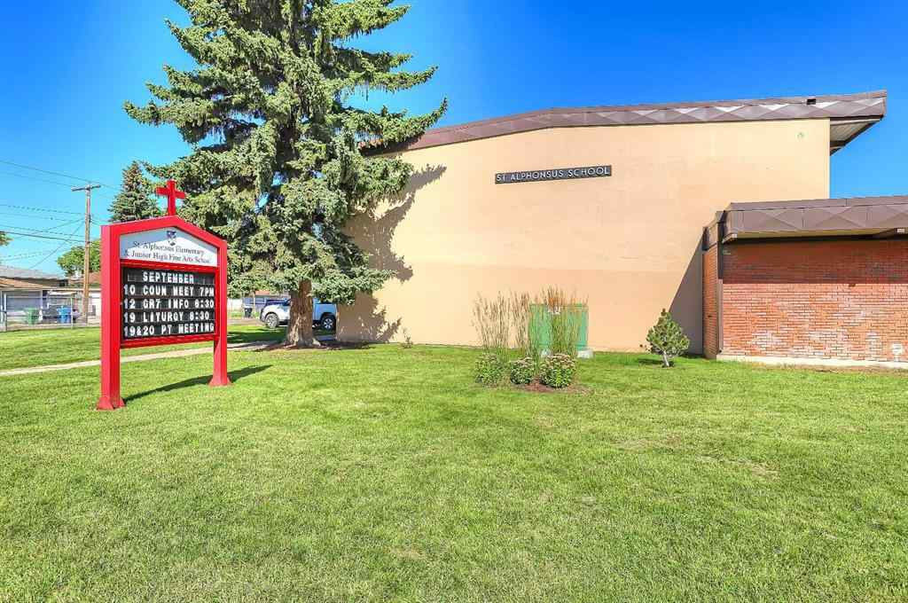 MLS® A2211739 - Unit #3 828 8 Avenue NE in Renfrew Calgary, Residential