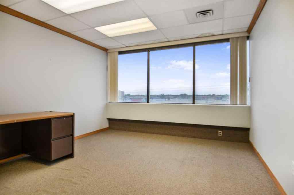 MLS® A2211741 - Unit #301 9835 101 Avenue  in Central Business District Grande Prairie, Commercial