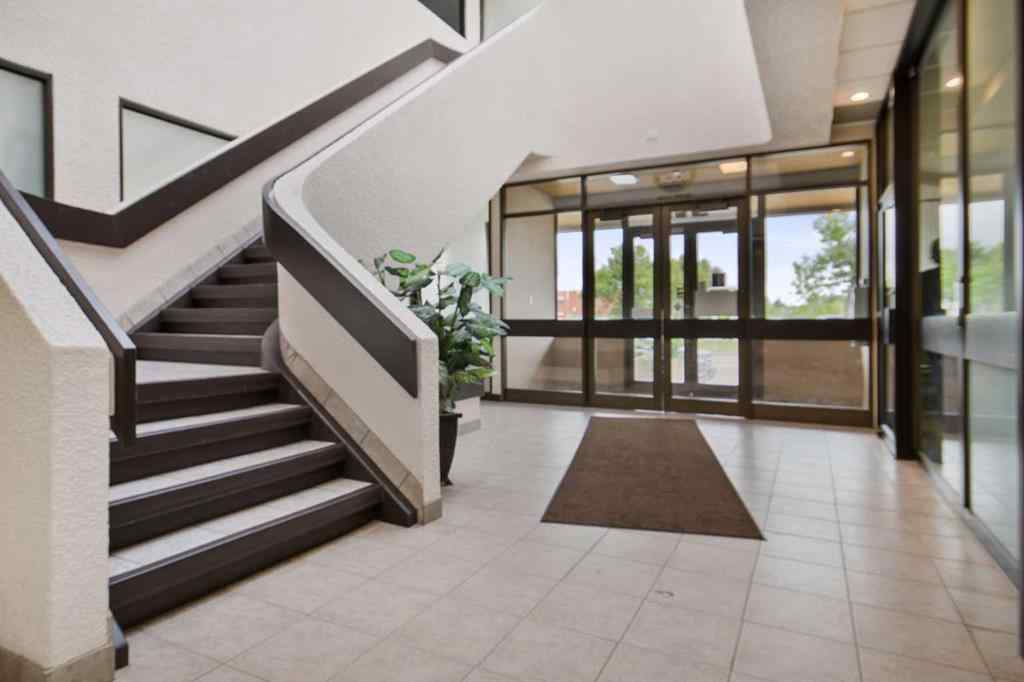 MLS® A2211741 - Unit #301 9835 101 Avenue  in Central Business District Grande Prairie, Commercial