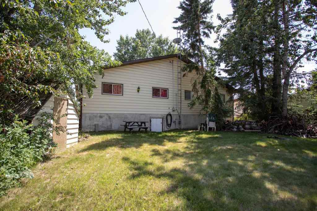 MLS® A2211796 - 1 Sands Crescent  in NONE Rochon Sands, Residential