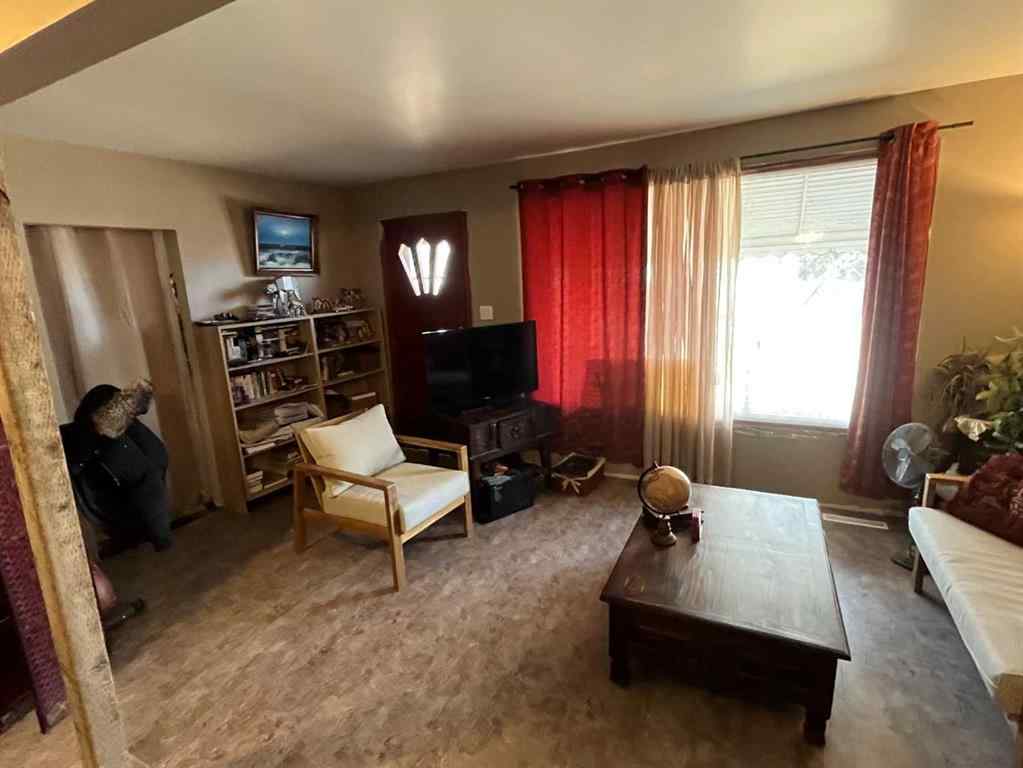 MLS® A2211805 - 5127 52 Street  in NONE Mannville, Residential