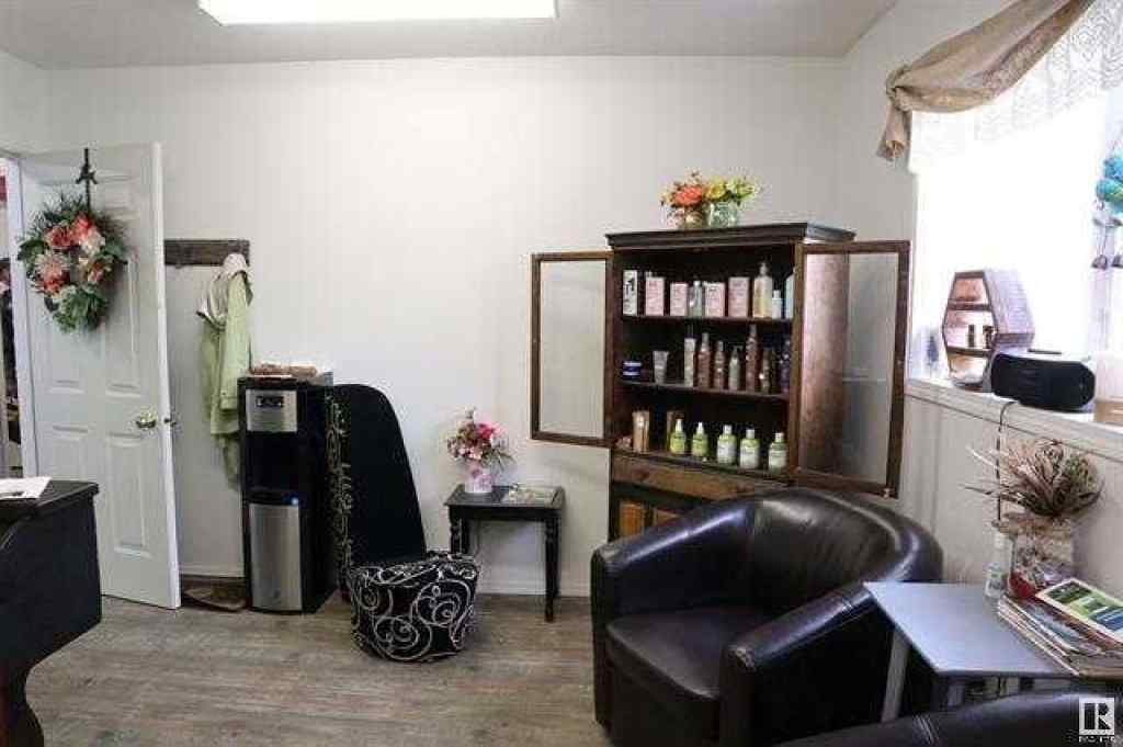 MLS® A2211840 - 5606 Lake Drive  in NONE Mulhurst Bay, Commercial