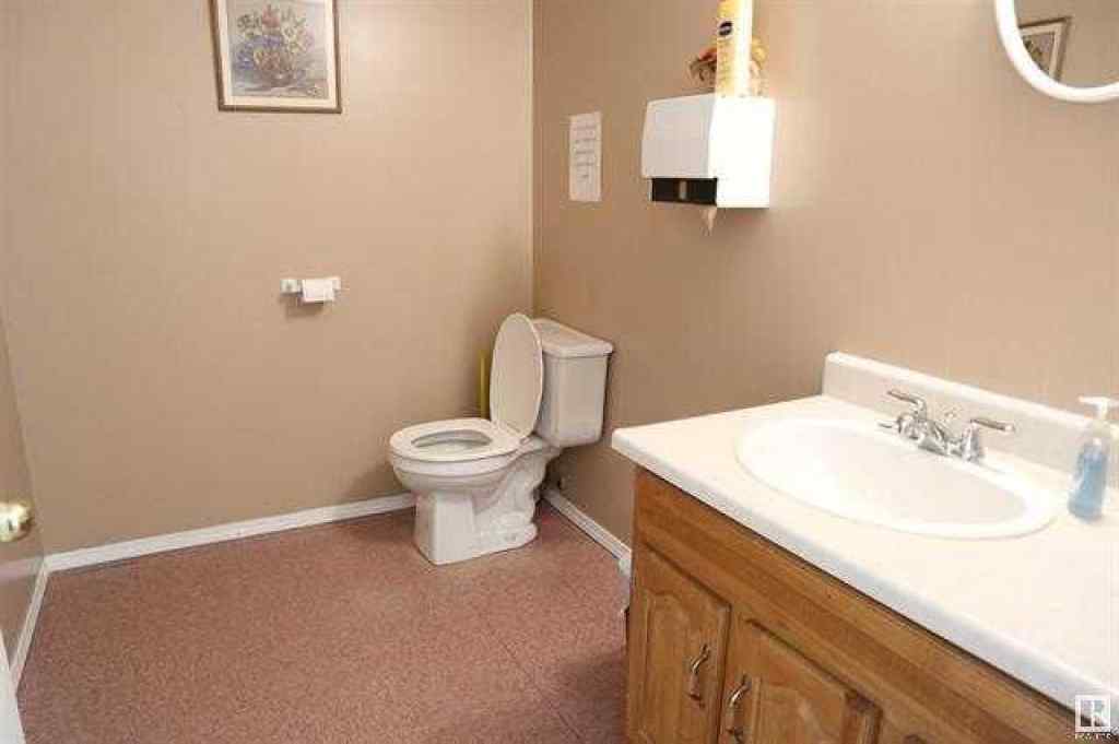 MLS® A2211840 - 5606 Lake Drive  in NONE Mulhurst Bay, Commercial