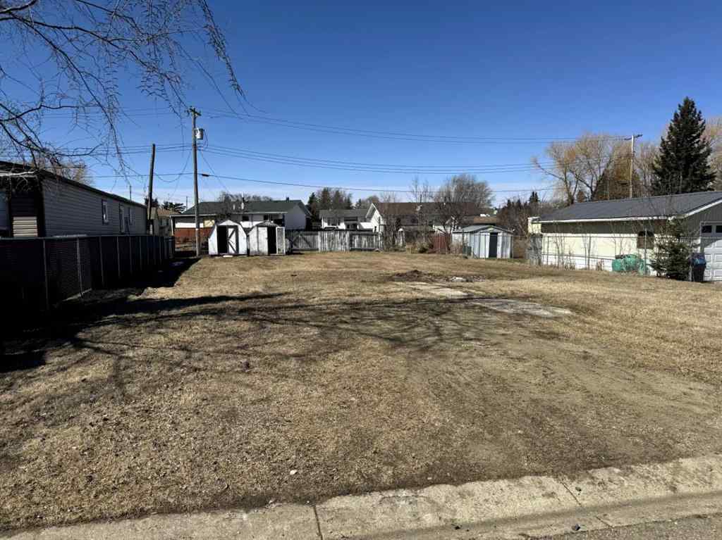 MLS® A2211842 - 4730 50 Street  in Kitscoty Kitscoty, Land