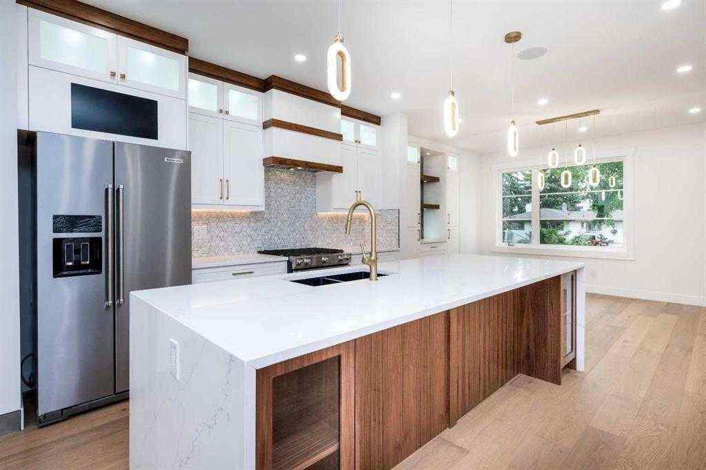 MLS® A2211962 - 105 Hartford Road NW in Highwood Calgary, Residential