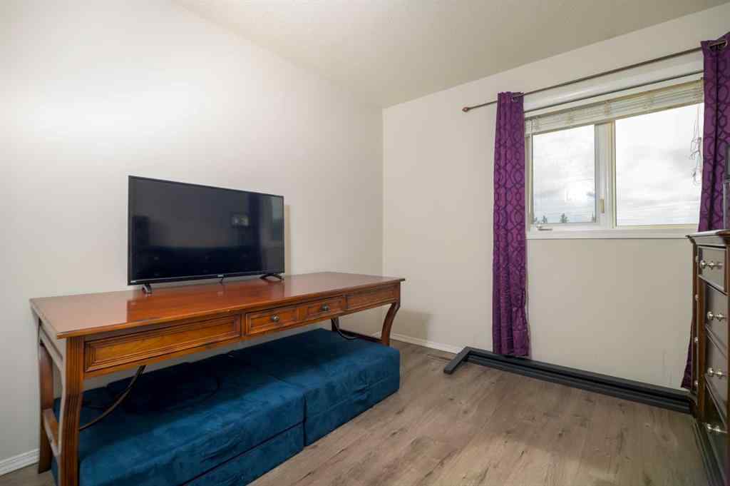 MLS® A2211975 - Unit #2 5010 41 AVE   in NONE Athabasca, Residential