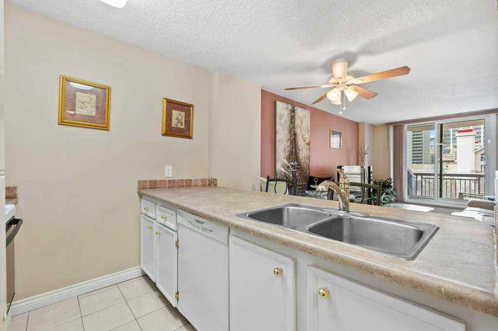 MLS® A2212029 - Unit #502 738 3 Avenue SW in Eau Claire Calgary, Residential