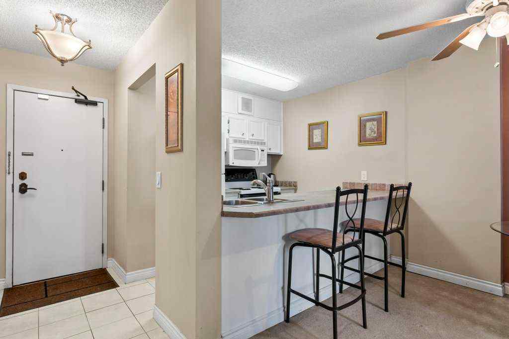MLS® A2212029 - Unit #502 738 3 Avenue SW in Eau Claire Calgary, Residential