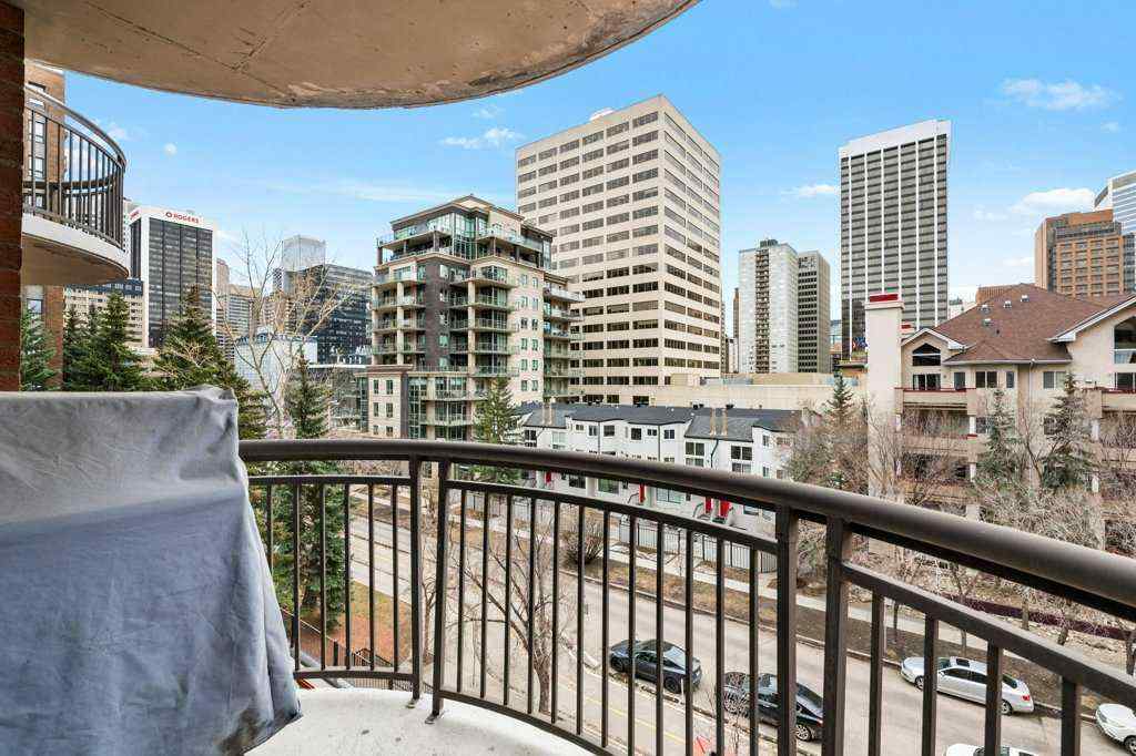 MLS® A2212029 - Unit #502 738 3 Avenue SW in Eau Claire Calgary, Residential
