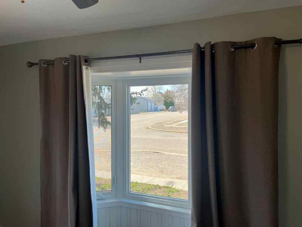 MLS® A2212052 - 324 2  W in NONE Bow Island, Residential