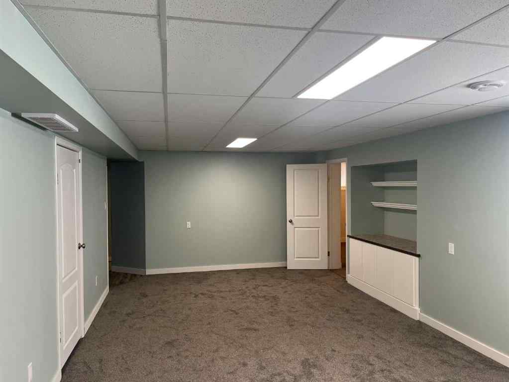MLS® A2212052 - 324 2  W in NONE Bow Island, Residential