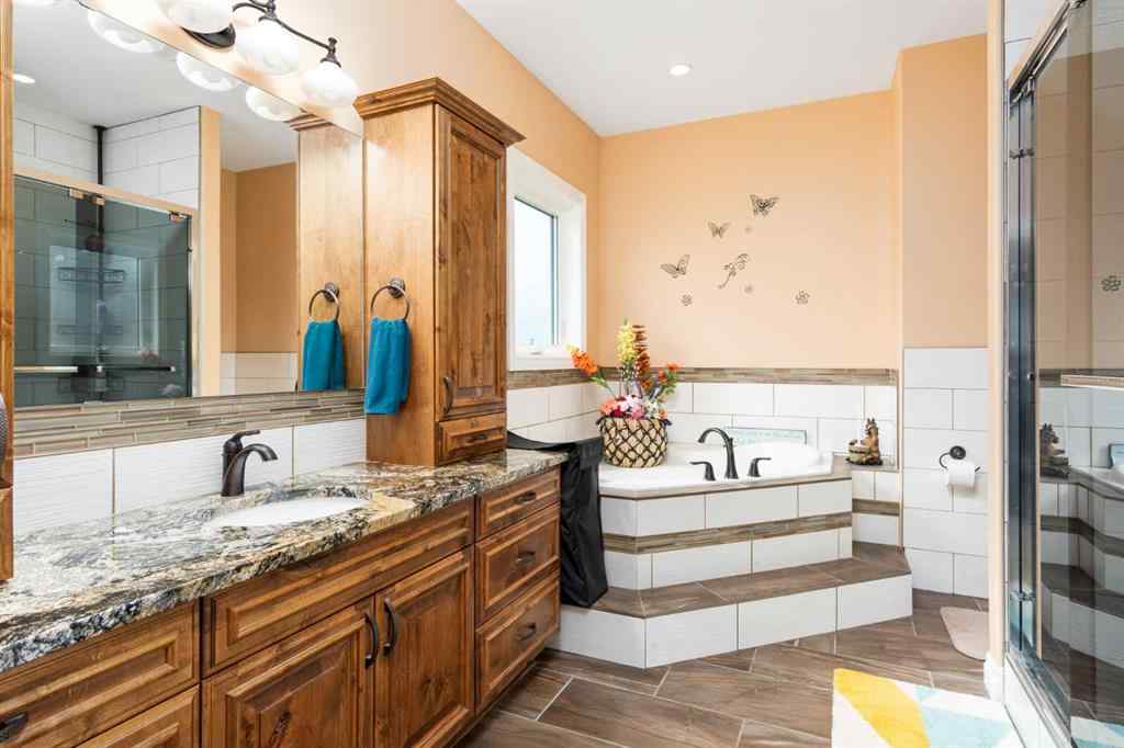 MLS® A2212061 - 79 Harrison Green  in NONE Olds, Residential