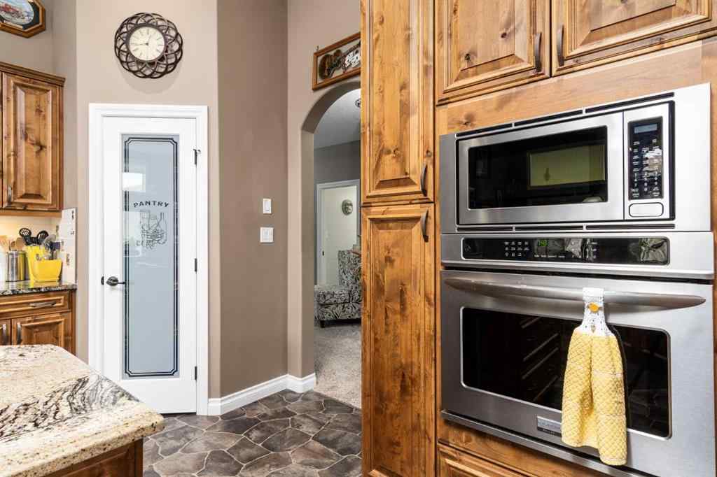 MLS® A2212061 - 79 Harrison Green  in NONE Olds, Residential