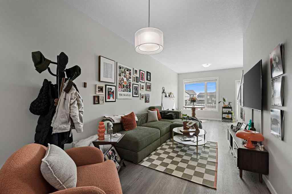 MLS® A2212073 - 376 210 Avenue SW in Belmont Calgary, Residential