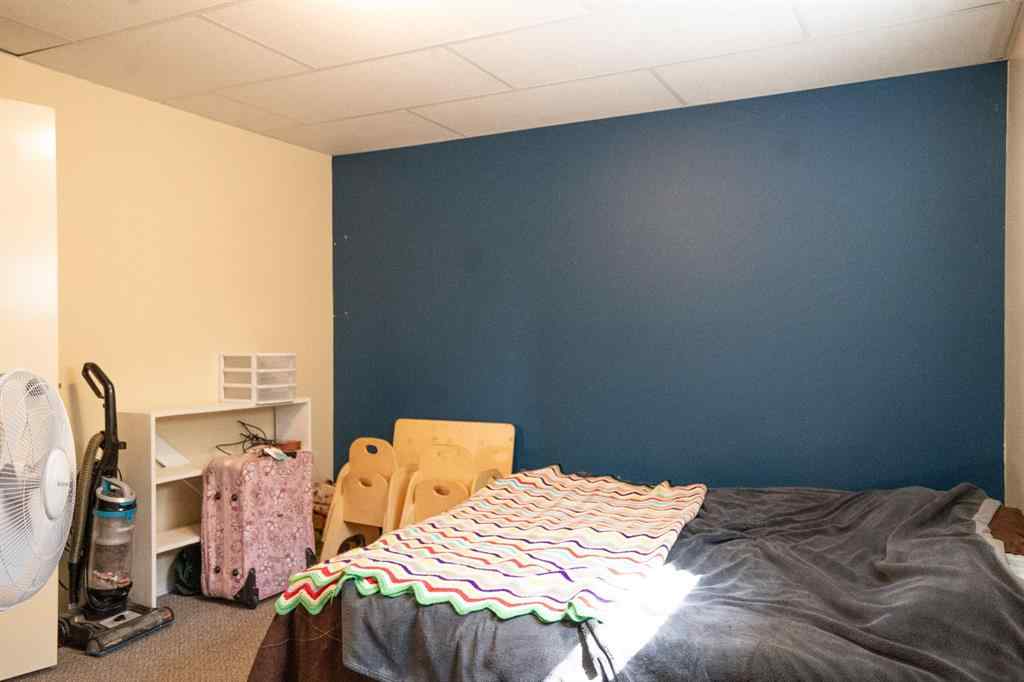 MLS® A2212078 - 4928 52 Street  in NONE Clive, Residential