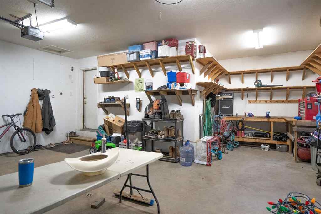 MLS® A2212078 - 4928 52 Street  in NONE Clive, Residential