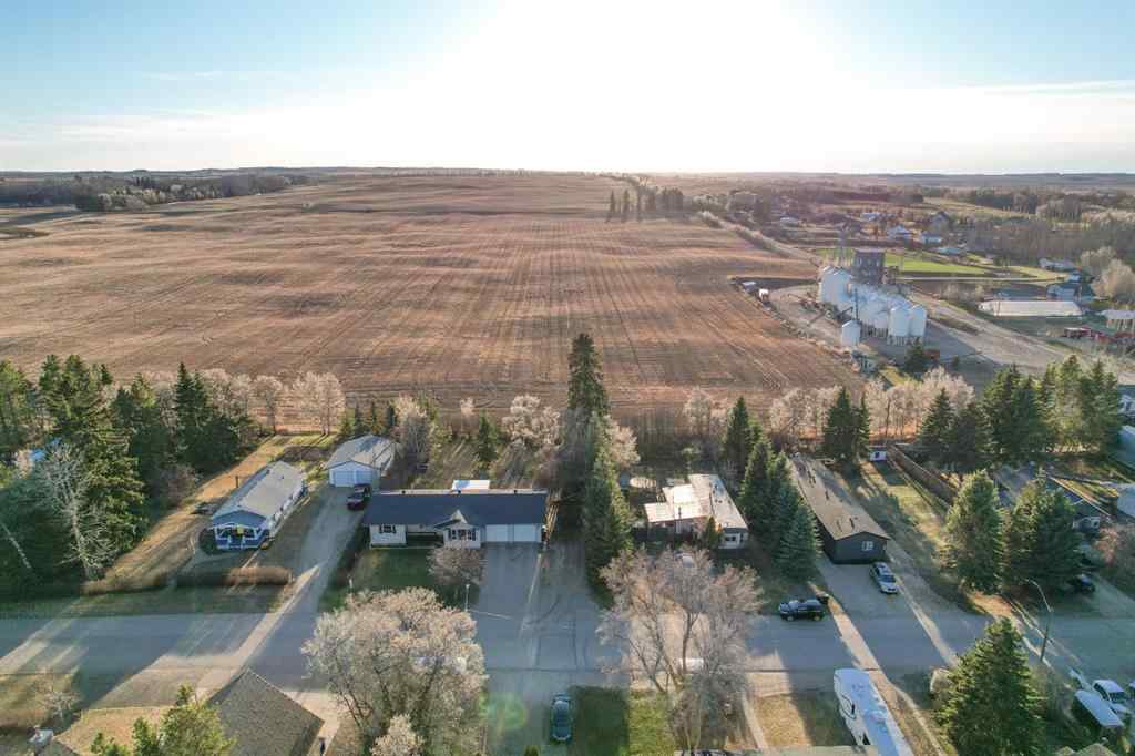 MLS® A2212078 - 4928 52 Street  in NONE Clive, Residential