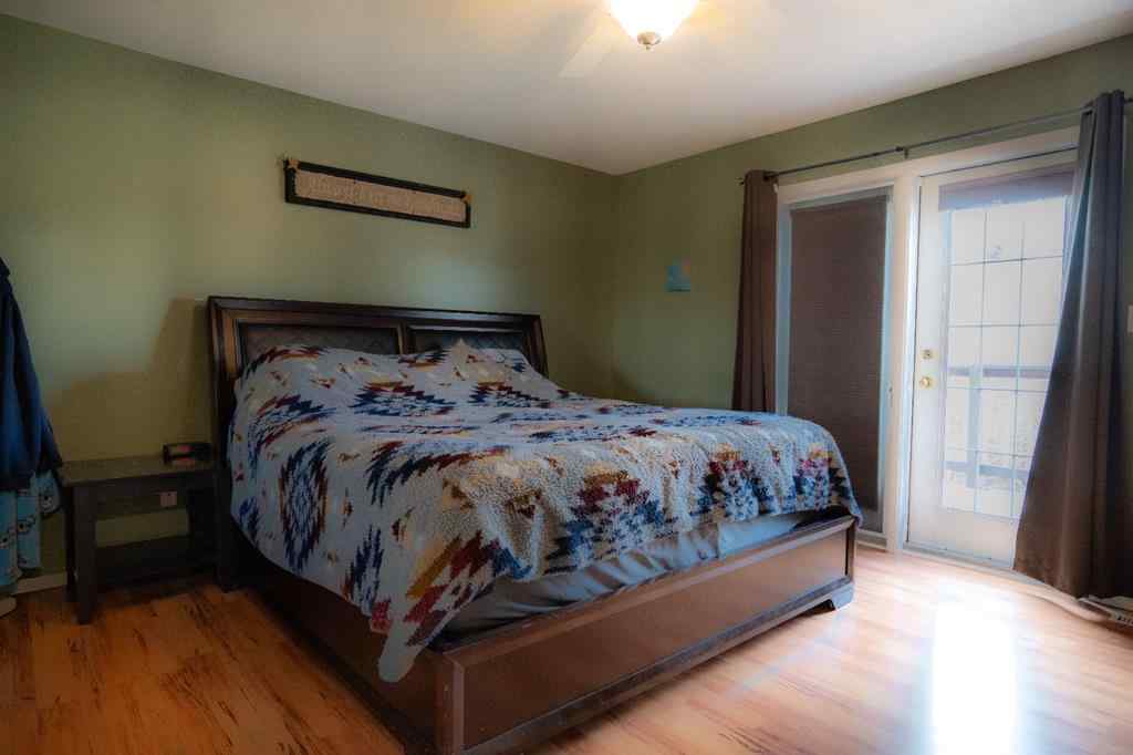 MLS® A2212078 - 4928 52 Street  in NONE Clive, Residential