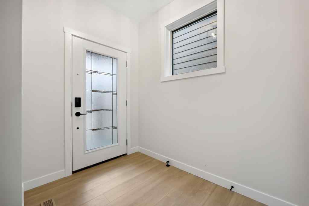 MLS® A2212095 - 43 Versant View SW in Alpine Park Calgary, Residential