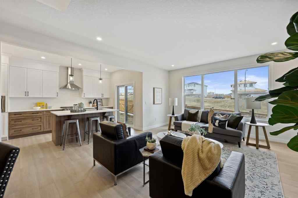 MLS® A2212095 - 43 Versant View SW in Alpine Park Calgary, Residential
