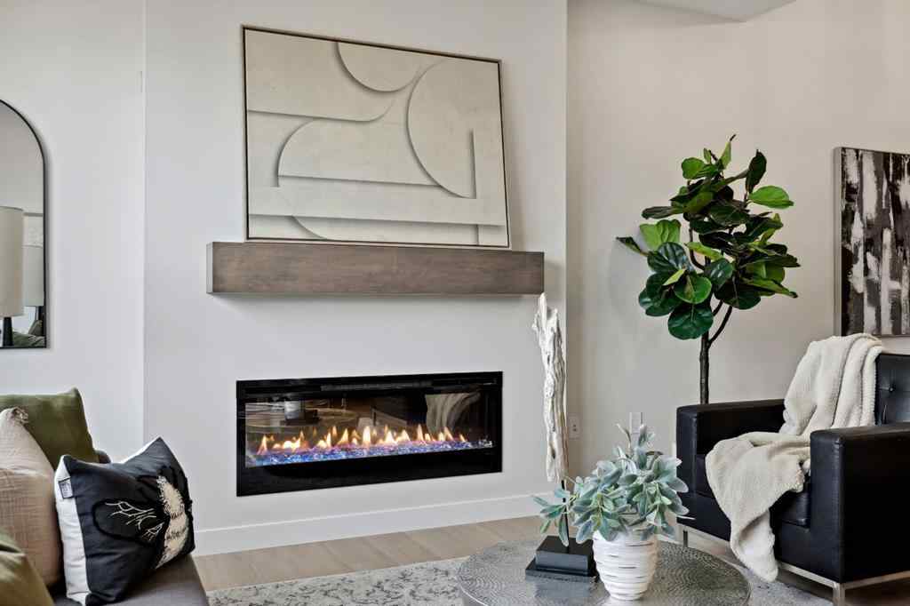 MLS® A2212095 - 43 Versant View SW in Alpine Park Calgary, Residential