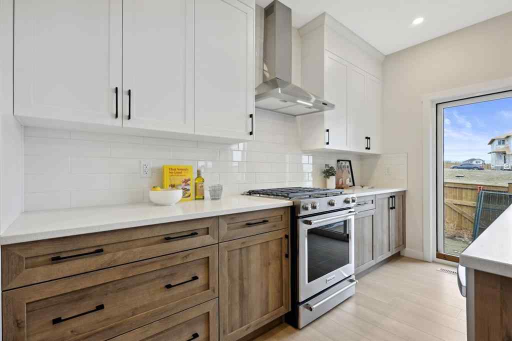 MLS® A2212095 - 43 Versant View SW in Alpine Park Calgary, Residential