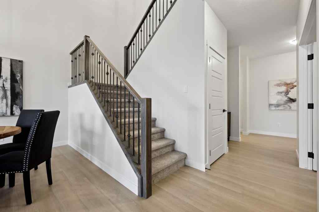 MLS® A2212095 - 43 Versant View SW in Alpine Park Calgary, Residential