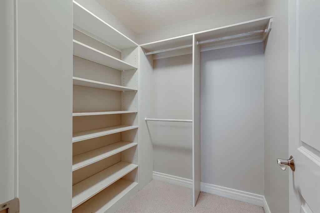 MLS® A2212118 - 1611 33 Avenue SW in South Calgary Calgary, Residential