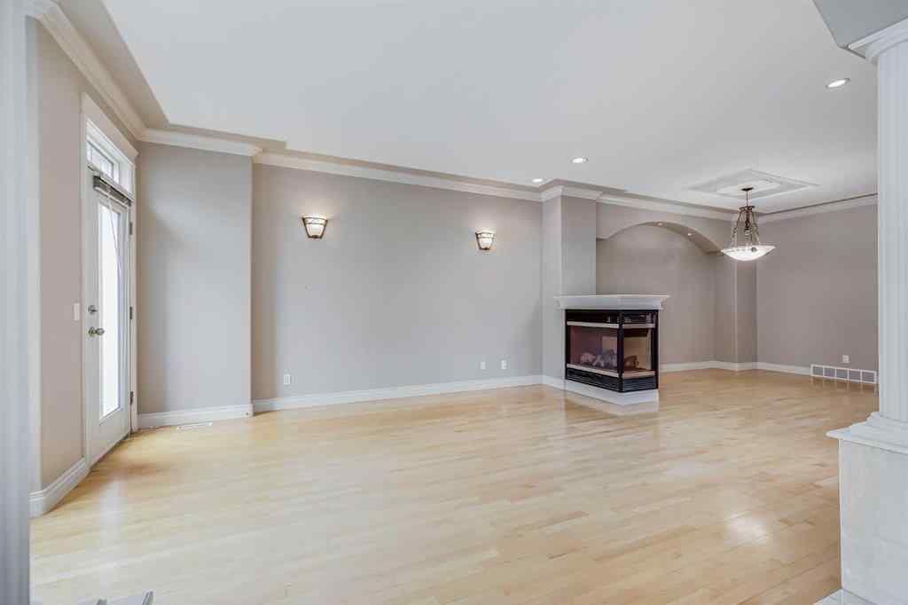 MLS® A2212118 - 1611 33 Avenue SW in South Calgary Calgary, Residential