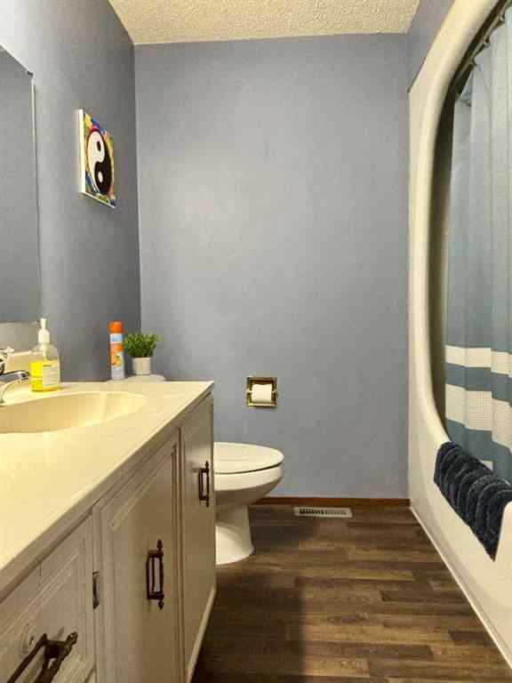 MLS® A2212144 - 105 3 Street  in Cadogan Cadogan, Residential