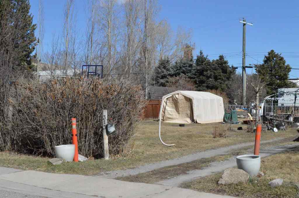 MLS® A2212165 - 313 & 315 Twin Cities Drive  in NONE Longview, Residential