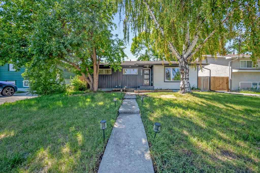 MLS® A2212171 - 9819 2 Street SE in Acadia Calgary, Residential