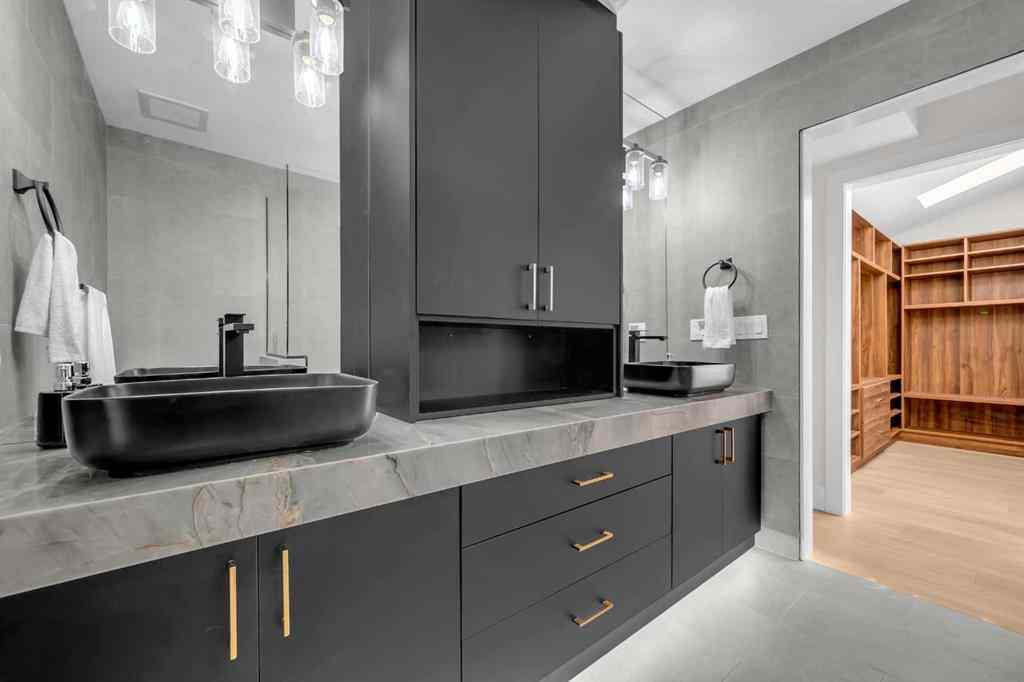 MLS® A2212171 - 9819 2 Street SE in Acadia Calgary, Residential