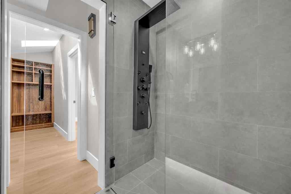 MLS® A2212171 - 9819 2 Street SE in Acadia Calgary, Residential