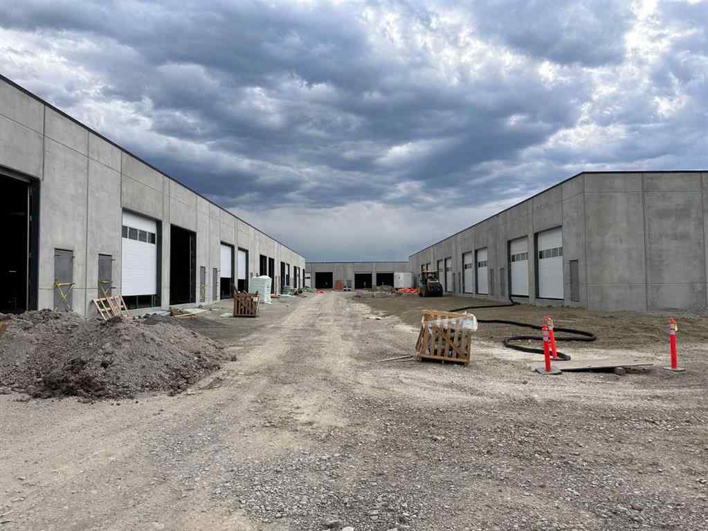 MLS® A2212194 - Unit #3 40 Southbank Crescent  in Southbank Business Park Okotoks, Commercial