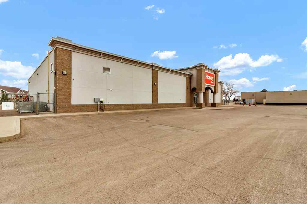 MLS® A2212203 - 64 Carry Drive SE in Ross Glen Medicine Hat, Commercial