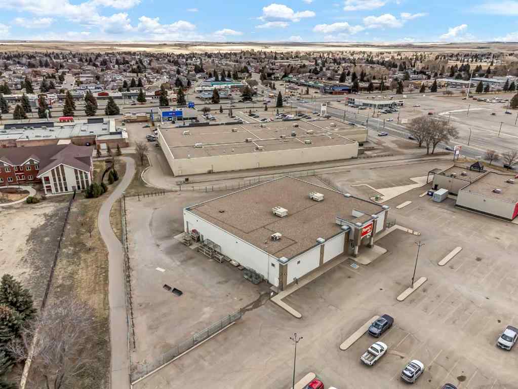 MLS® A2212203 - 64 Carry Drive SE in Ross Glen Medicine Hat, Commercial