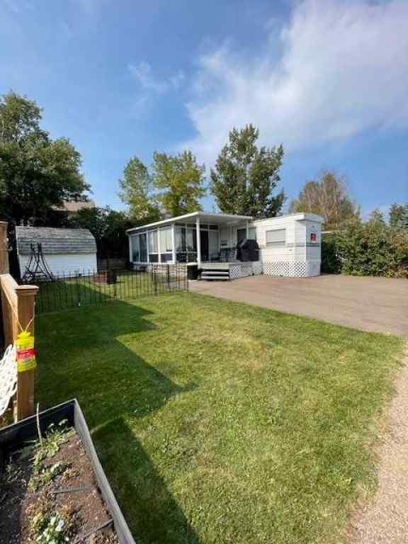 MLS® A2212224 - 83 Points West Resort   in Points West Sylvan Lake, Land