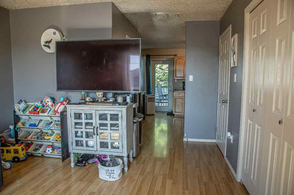 MLS® A2212246 - 10808 100 Avenue  in NONE High Level, Residential