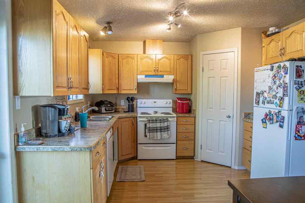 MLS® A2212246 - 10808 100 Avenue  in NONE High Level, Residential