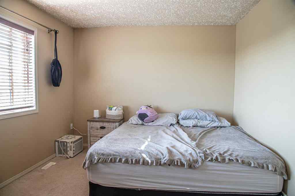 MLS® A2212246 - 10808 100 Avenue  in NONE High Level, Residential
