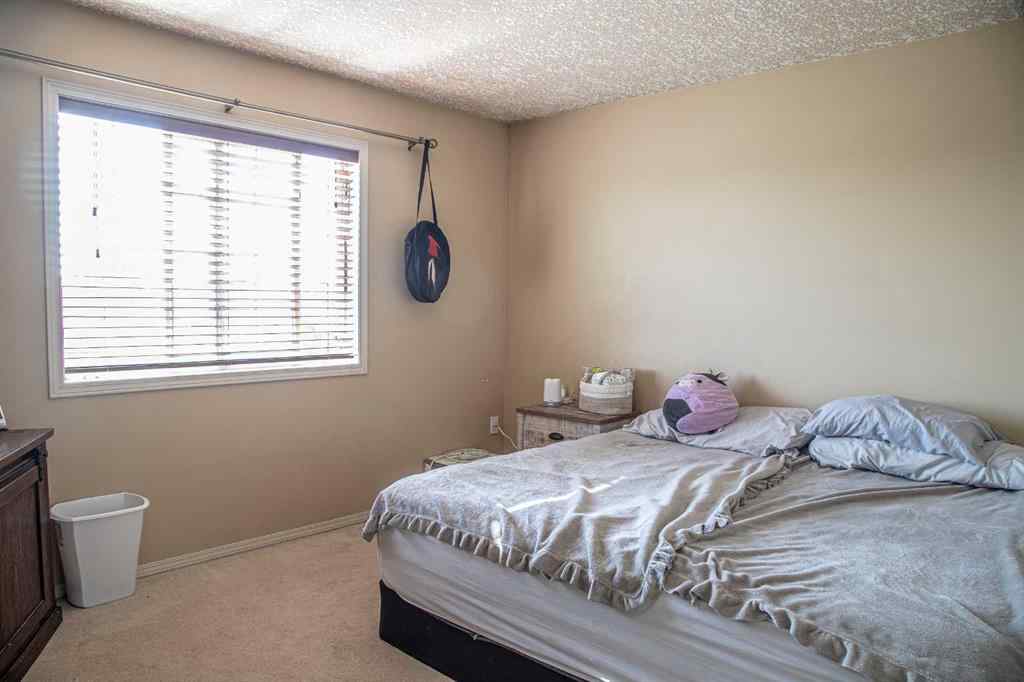 MLS® A2212246 - 10808 100 Avenue  in NONE High Level, Residential