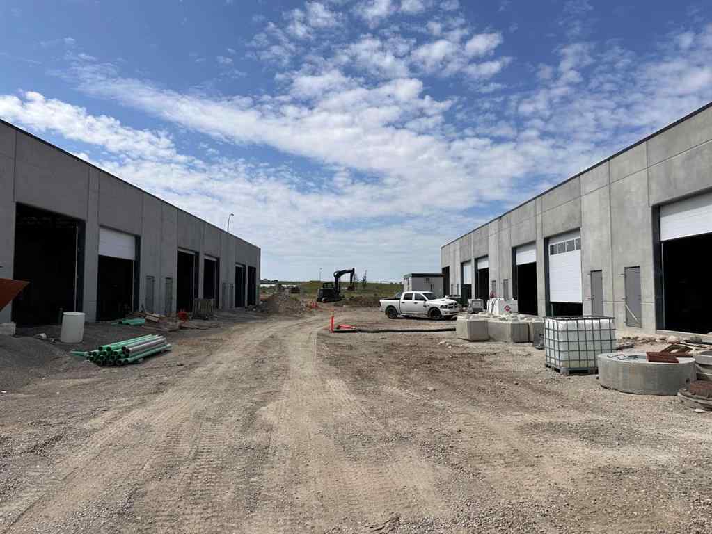 MLS® A2212377 - Unit #33 40 Southbank Crescent  in Southbank Business Park Okotoks, Commercial